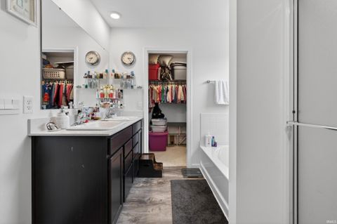 Tiny photo for 10024 Glen Edge Lane, New Haven, IN 46774 (MLS # 202614748)