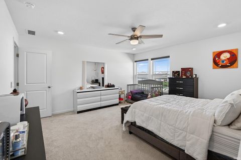 Tiny photo for 10024 Glen Edge Lane, New Haven, IN 46774 (MLS # 202614748)