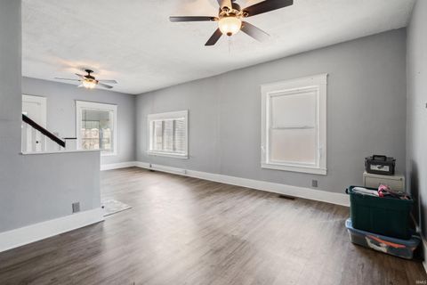 Tiny photo for 225 E Vaile Avenue, Kokomo, IN 46901 (MLS # 202609852)