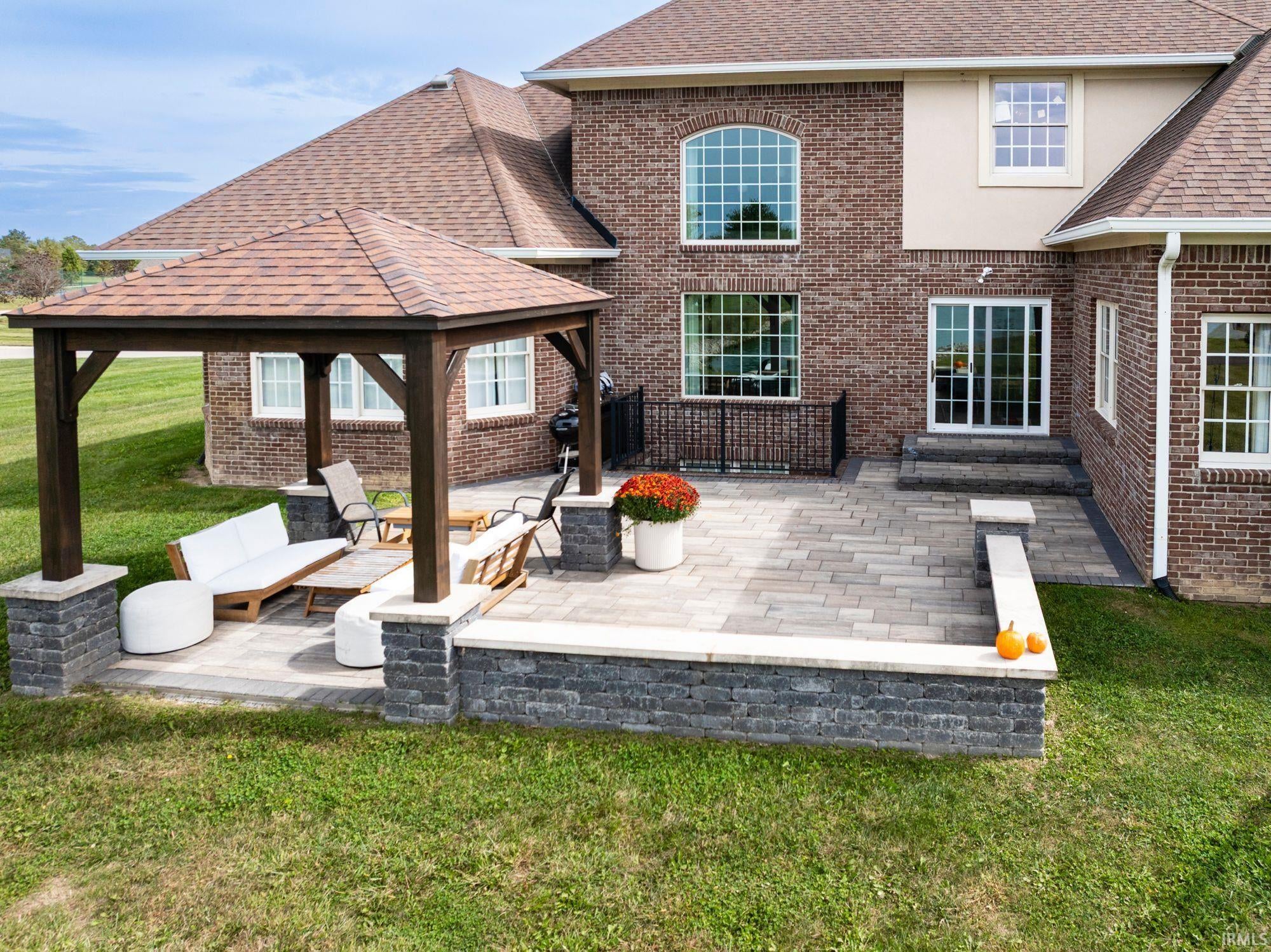 7405 N Landings Trail