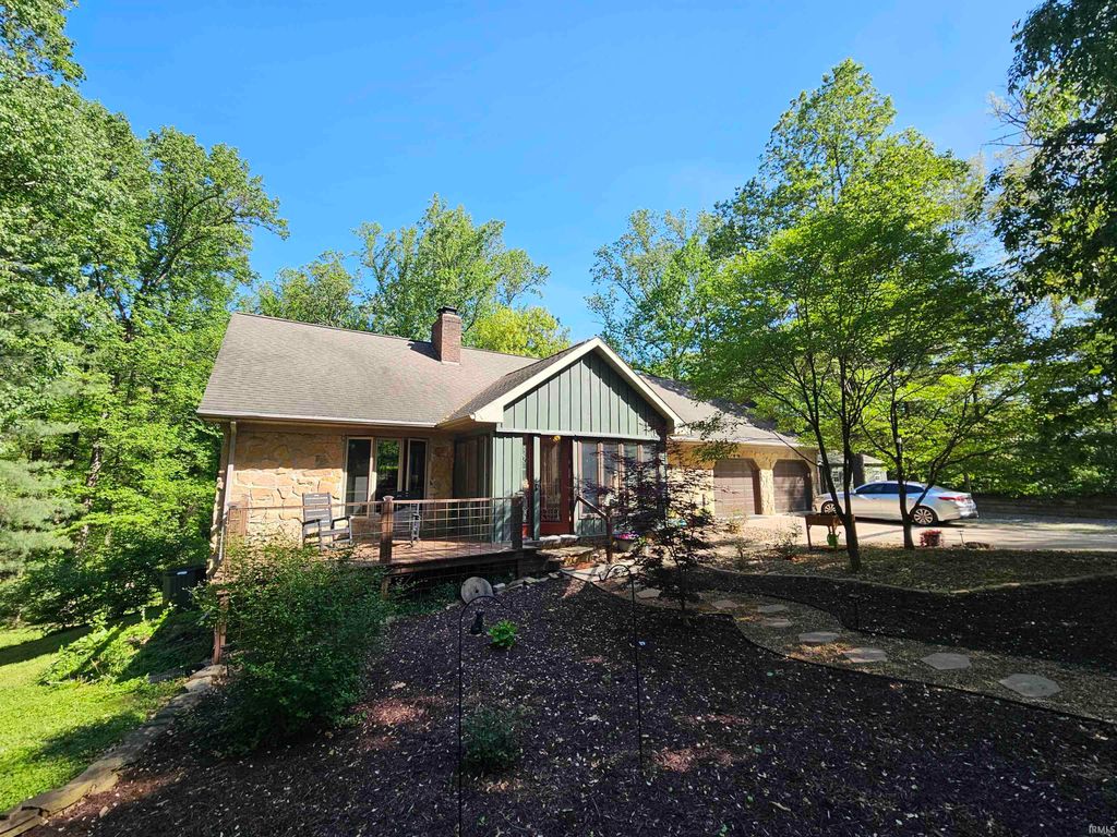 Photo of 3519 Orchard Road, Evansville, IN 47720 (MLS # 202614357)