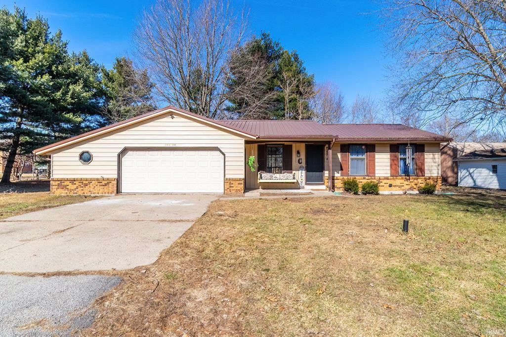 Photo of 2325 e 400 n Road, Lagrange, IN 46761 (MLS # 202606812)