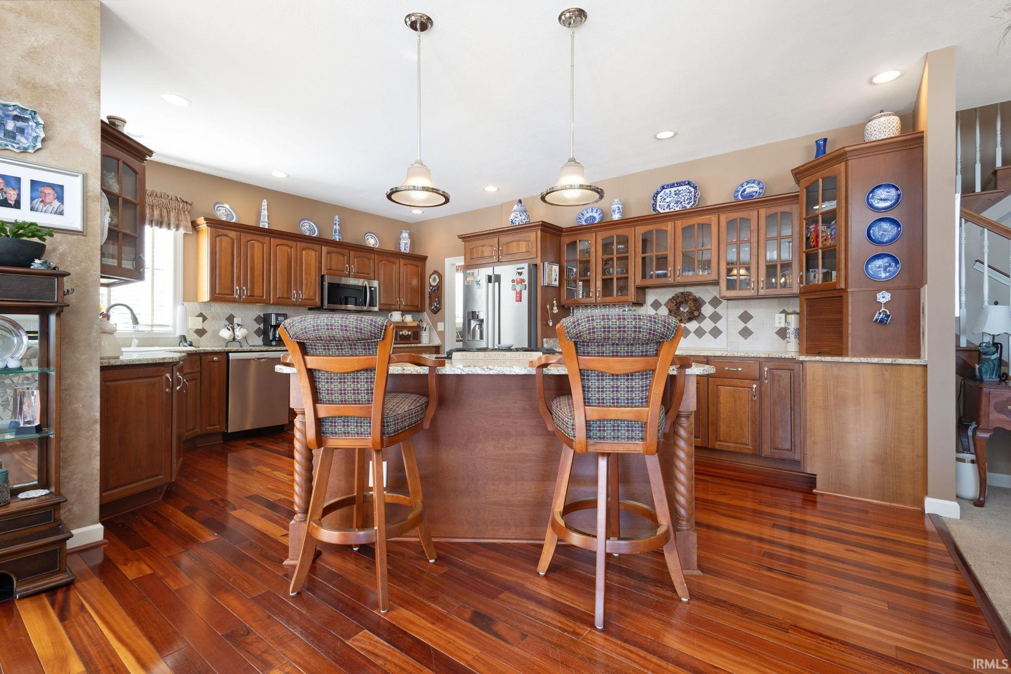 Middlebury, Indiana 46540, United States, 5 Bedrooms Bedrooms, ,6 BathroomsBathrooms,Residential,Active,242174