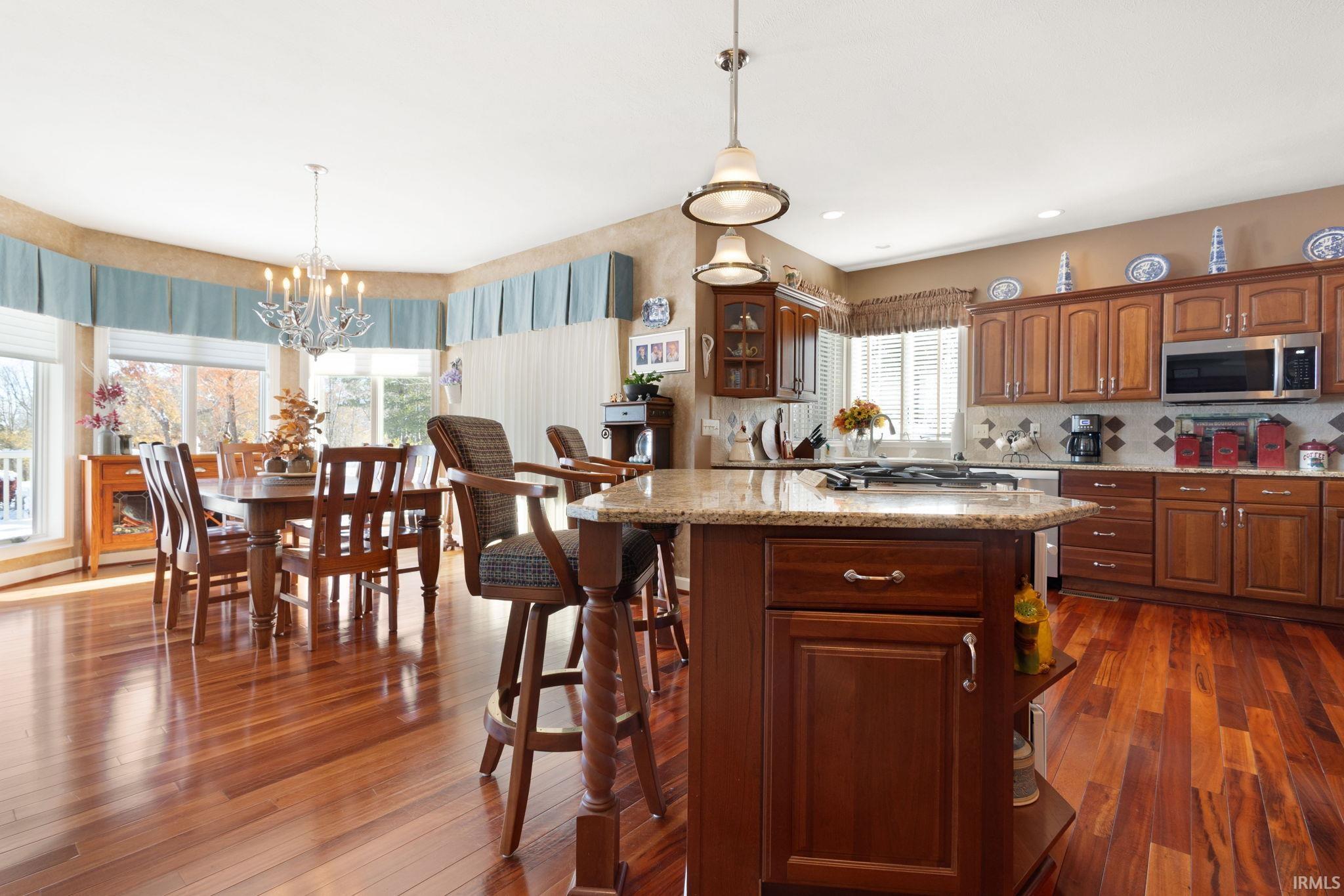 Middlebury, Indiana 46540, United States, 5 Bedrooms Bedrooms, ,6 BathroomsBathrooms,Residential,Active,242174