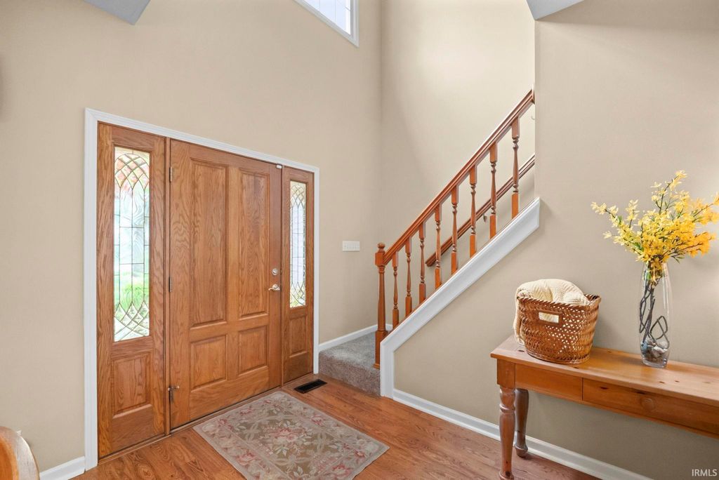 Photo of 821 Red Oaks Lane, Lafayette, IN 47909 (MLS # 202615962)