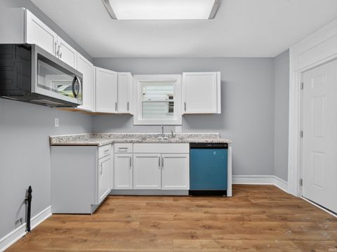 Tiny photo for 1608 Sinclair Street, Fort Wayne, IN 46808 (MLS # 202618706)