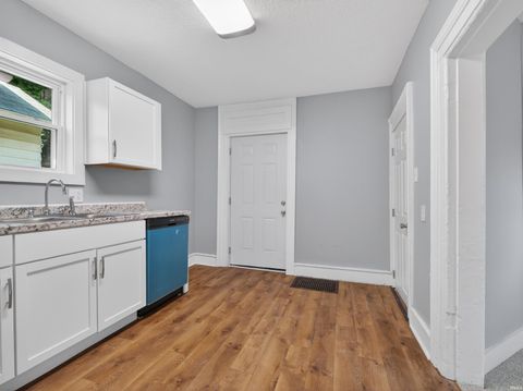 Tiny photo for 1608 Sinclair Street, Fort Wayne, IN 46808 (MLS # 202618706)