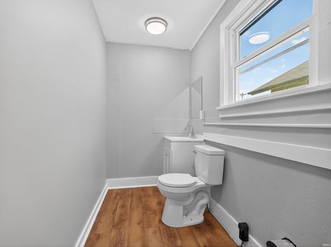 Tiny photo for 1608 Sinclair Street, Fort Wayne, IN 46808 (MLS # 202618706)