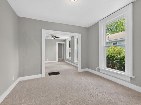 Tiny photo for 1608 Sinclair Street, Fort Wayne, IN 46808 (MLS # 202618706)