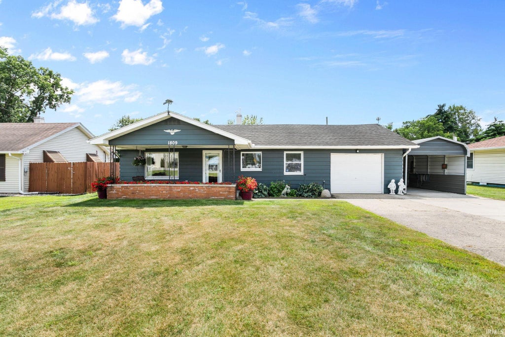 Photo of 1809 E McKinley Avenue, Mishawaka, IN 46545 (MLS # 202629915)
