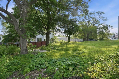 Tiny photo for 2405 Cass Street, Fort Wayne, IN 46808 (MLS # 202546177)