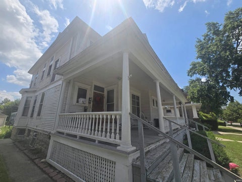 Tiny photo for 817 W Wayne Street, Fort Wayne, IN 46802 (MLS # 202630119)