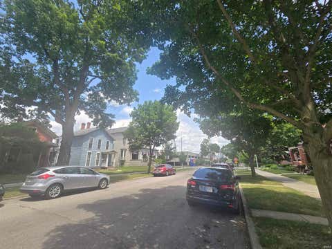 Tiny photo for 817 W Wayne Street, Fort Wayne, IN 46802 (MLS # 202630119)