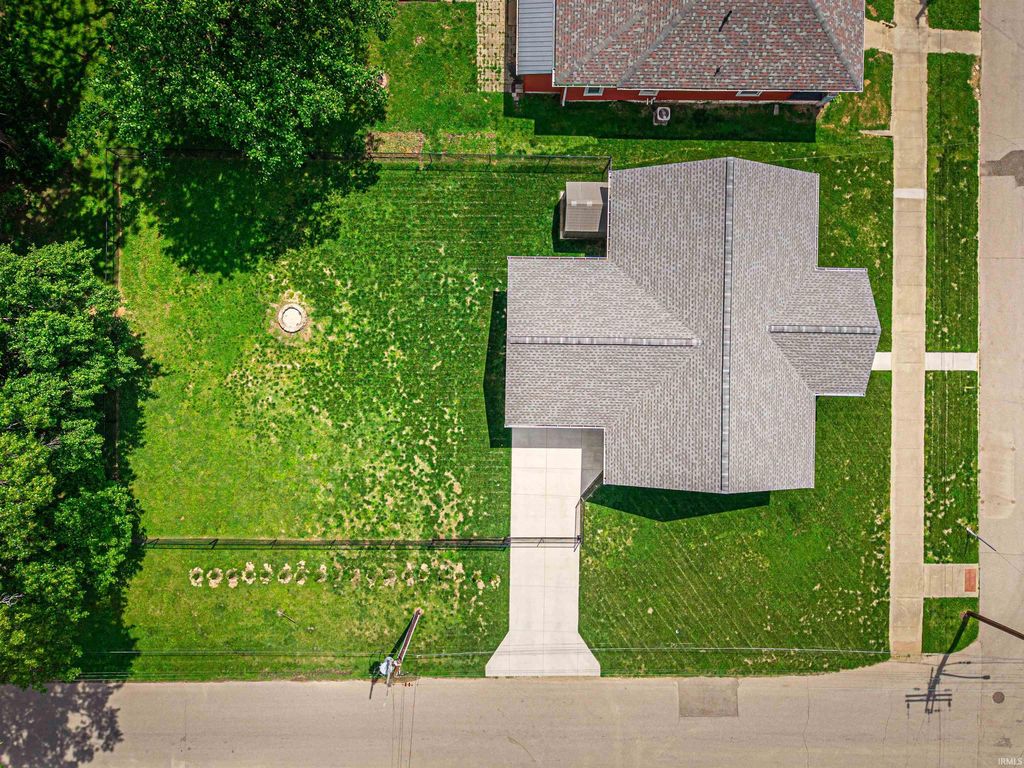 Photo of 622 N Gibson Street, Princeton, IN 47670 (MLS # 202616384)