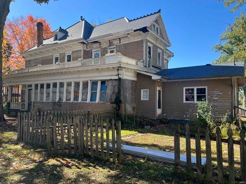Tiny photo for 2018 North Street, Logansport, IN 46947 (MLS # 202543119)