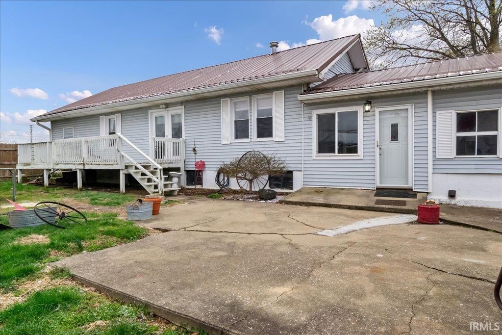 Photo of 907 E Locust Street, Fort Branch, IN 47648 (MLS # 202608860)