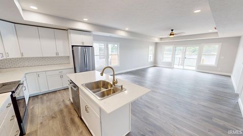 Tiny photo for 4703 E Elmer Girtz Drive, Monticello, IN 47960 (MLS # 202602531)