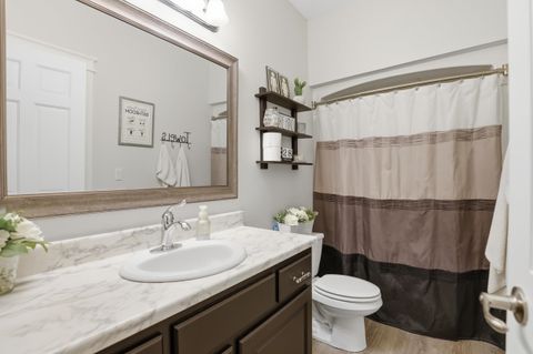 Tiny photo for 2025 N 110 W, Angola, IN 46703 (MLS # 202612341)