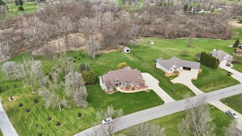 Tiny photo for 2025 N 110 W, Angola, IN 46703 (MLS # 202612341)