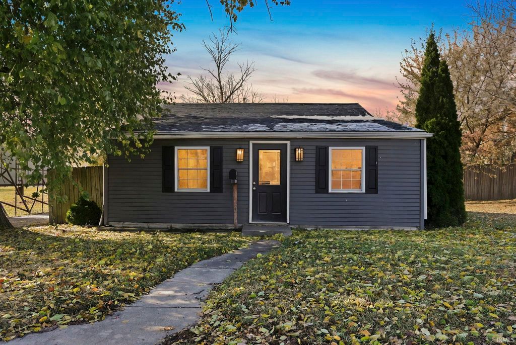 Photo of 1801 Spy Run Avenue, Fort Wayne, IN 46805 (MLS # 202545855)