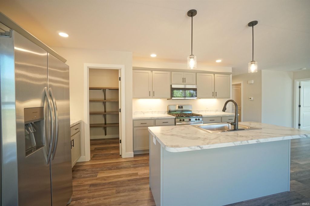 Photo of 535 N Eastfield Circle, Milford, IN 46542 (MLS # 202541851)