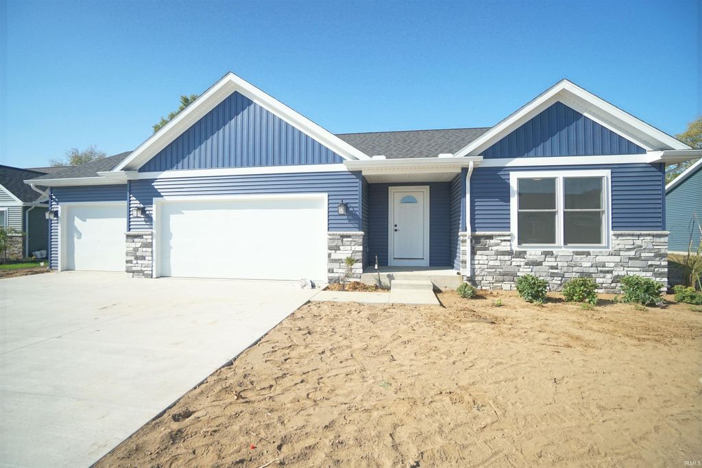 Photo of 535 N Eastfield Circle, Milford, IN 46542 (MLS # 202541851)