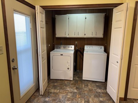 Tiny photo for 6571 N Old US 31 Road, Rochester, IN 46975 (MLS # 202618146)