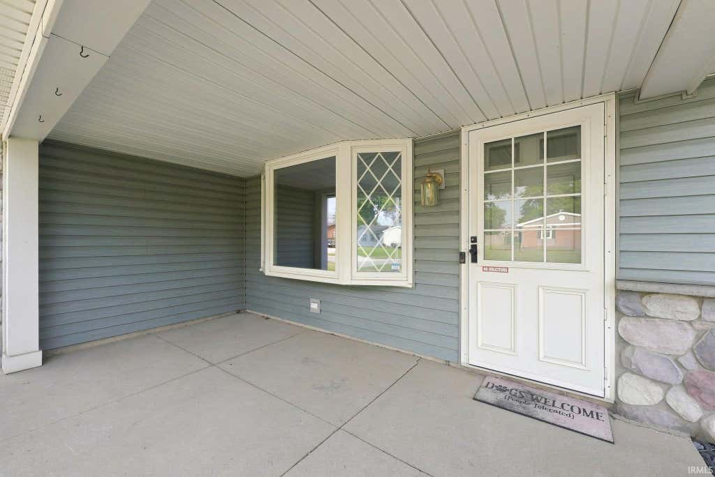 Photo of 2606 Forest Valley Drive, Fort Wayne, IN 46815 (MLS # 202635286)
