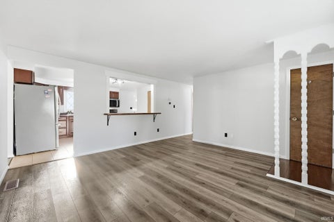 Tiny photo for 2606 Forest Valley Drive, Fort Wayne, IN 46815 (MLS # 202635286)