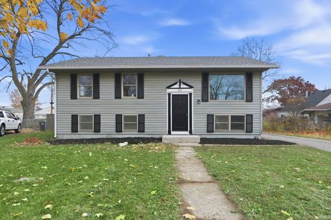 Photo of 517 Springbrook Road, Fort Wayne, IN 46825 (MLS # 202546795)