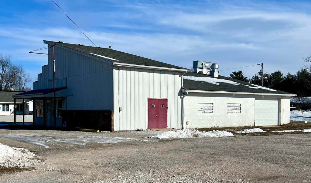 Photo of 686 S Maple Street, Orleans, IN 47452 (MLS # 202633387)
