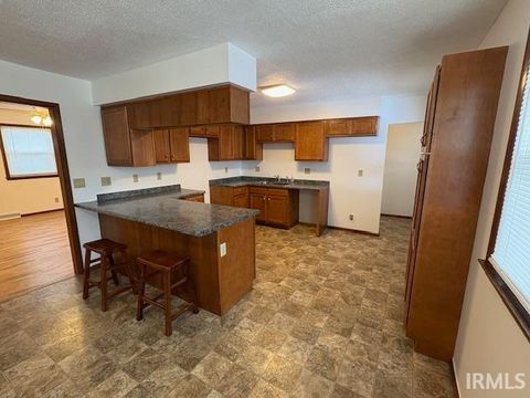 Tiny photo for 1505 N Elizabeth Avenue, Muncie, IN 47304 (MLS # 202605719)