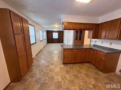 Tiny photo for 1505 N Elizabeth Avenue, Muncie, IN 47304 (MLS # 202605719)