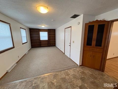 Tiny photo for 1505 N Elizabeth Avenue, Muncie, IN 47304 (MLS # 202605719)