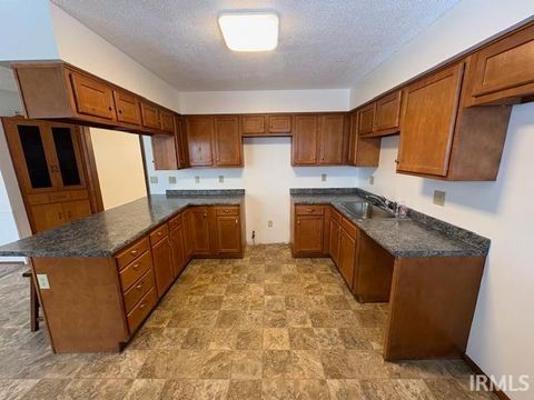 Tiny photo for 1505 N Elizabeth Avenue, Muncie, IN 47304 (MLS # 202605719)