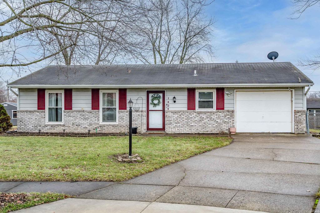 Photo of 1424 Apricot Court, Fort Wayne, IN 46825 (MLS # 202600751)