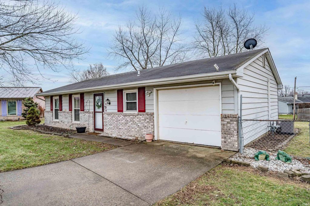 Photo of 1424 Apricot Court, Fort Wayne, IN 46825 (MLS # 202600751)