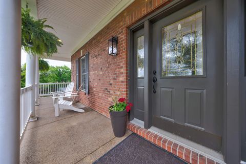 Tiny photo for 21 N Fetter Lane, Boonville, IN 47601 (MLS # 202618538)