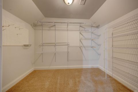 Tiny photo for 21 N Fetter Lane, Boonville, IN 47601 (MLS # 202618538)