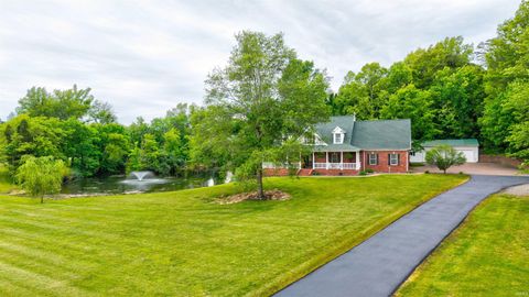 Tiny photo for 21 N Fetter Lane, Boonville, IN 47601 (MLS # 202618538)