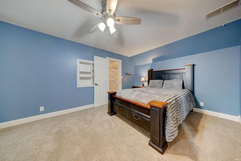 Tiny photo for 21 N Fetter Lane, Boonville, IN 47601 (MLS # 202618538)