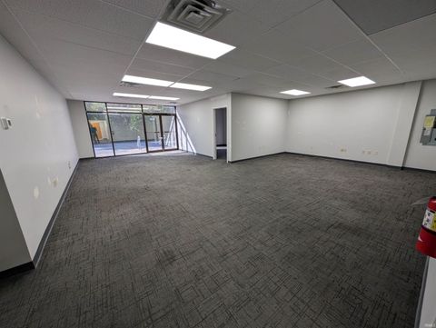 Tiny photo for 2739 Albright Road, Kokomo, IN 46902 (MLS # 202539848)