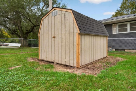 Tiny photo for 864 Orchid Place, Peru, IN 46970 (MLS # 202642942)