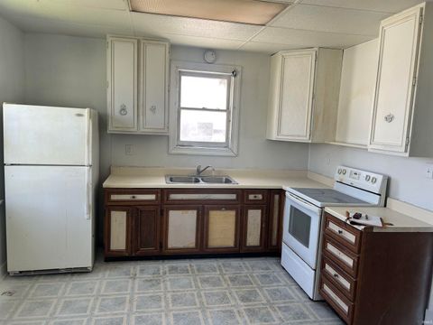 Tiny photo for 731 E Missouri Street, Evansville, IN 47711 (MLS # 202618052)
