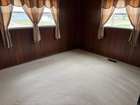 Tiny photo for 913 Villa Terrace, Kendallville, IN 46755 (MLS # 202545720)