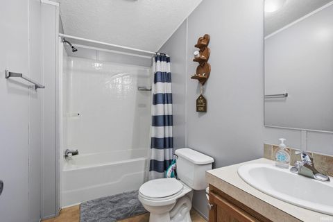 Tiny photo for 9205 S Harrodsburg Road, Bloomington, IN 47403 (MLS # 202548098)