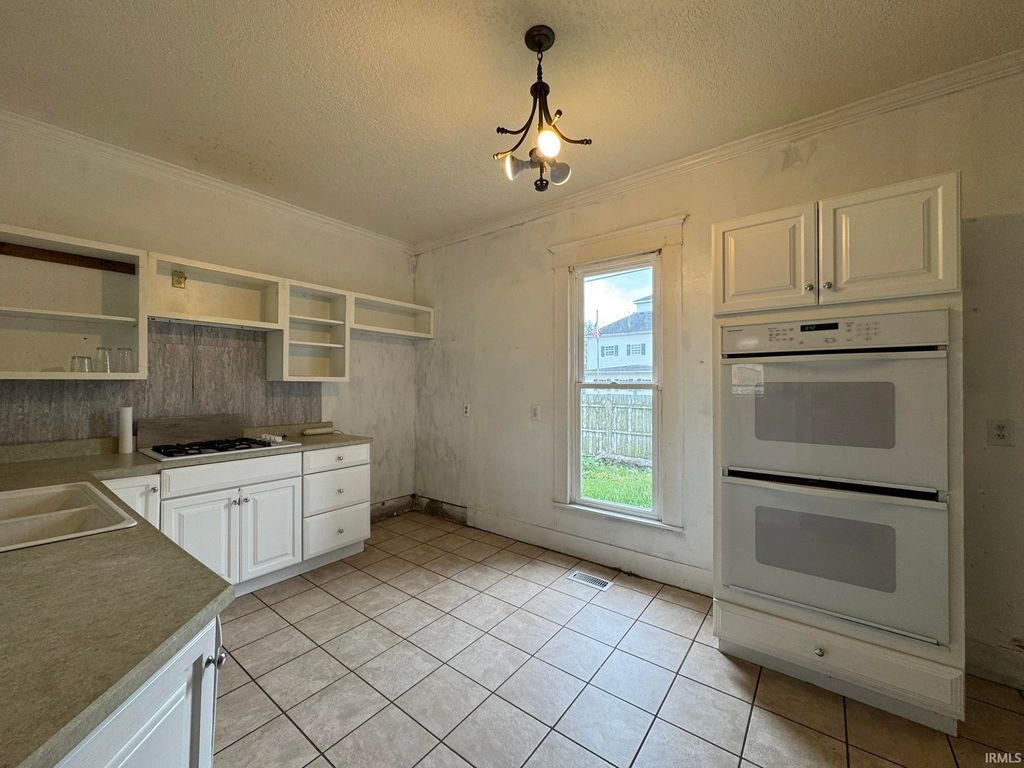 Photo of 1321 S Washington Street, Marion, IN 46953 (MLS # 202615597)