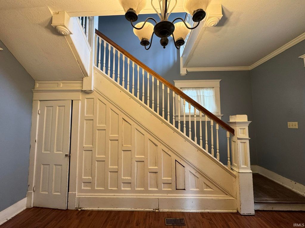 Photo of 1321 S Washington Street, Marion, IN 46953 (MLS # 202615597)