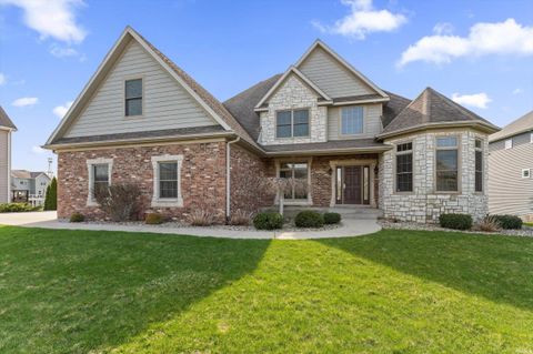 Photo of 51095 Chatham Ridge Drive, South Bend, IN 46637 (MLS # 202610895)