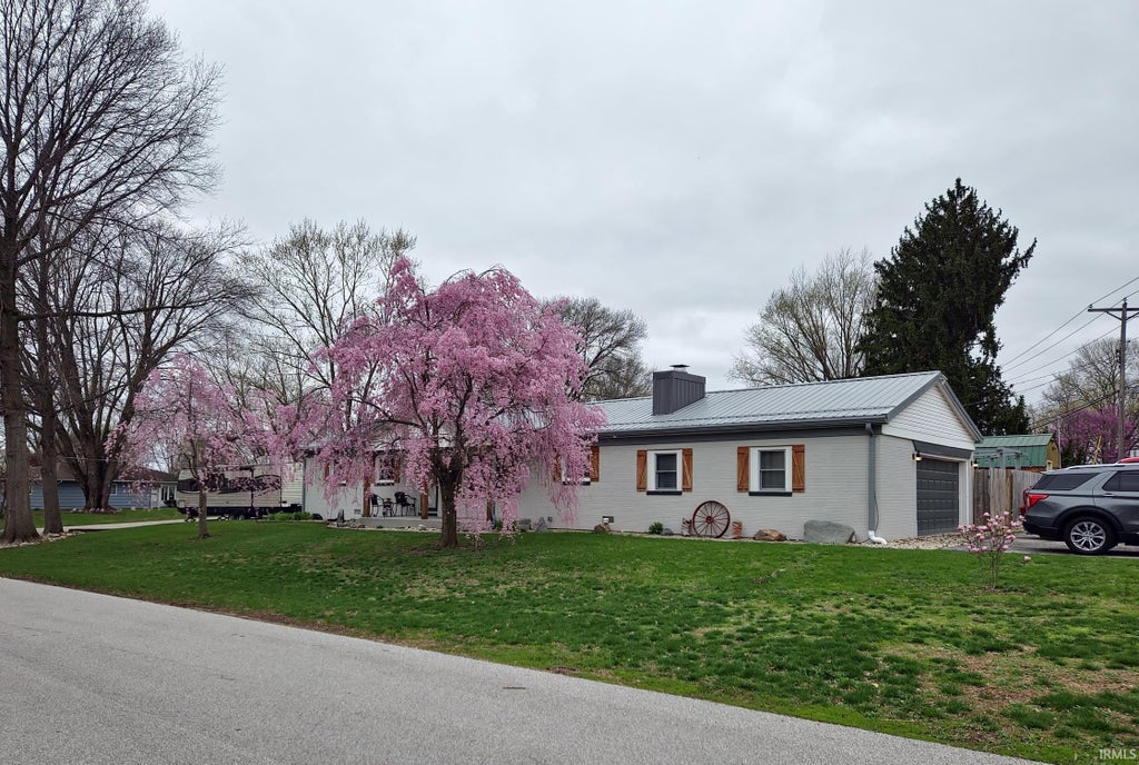 Photo of 452 W 14th Street, Peru, IN 46970 (MLS # 202637997)